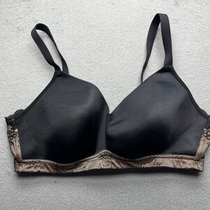 Model Modele Black Lace Trim Full Coverage Wireless Bra‎ Style Y32BM282 Size 38C